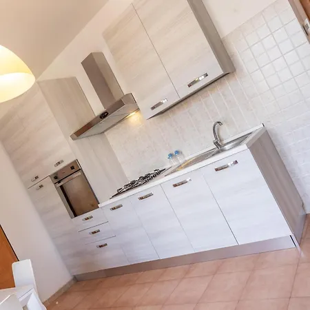 Seaside Comfort In Gallipoli Apartment *